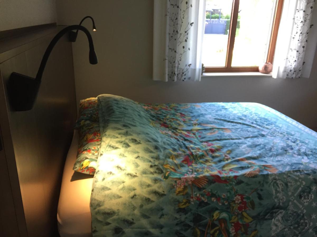Bed and Breakfast Het Koningshofje NeerNeerpelt Esterno foto